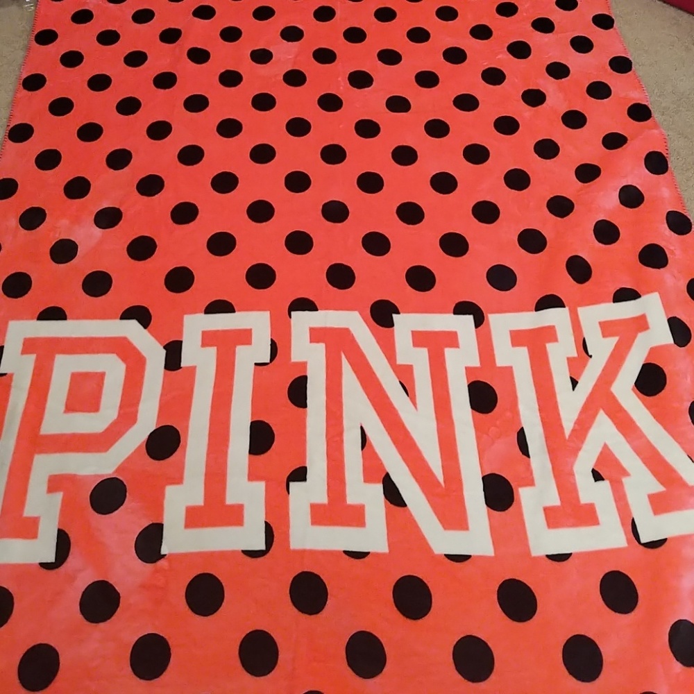 Pink Polka Dot Sherpa Blanket